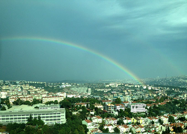 der Regenbogen verspricht Hoffnung